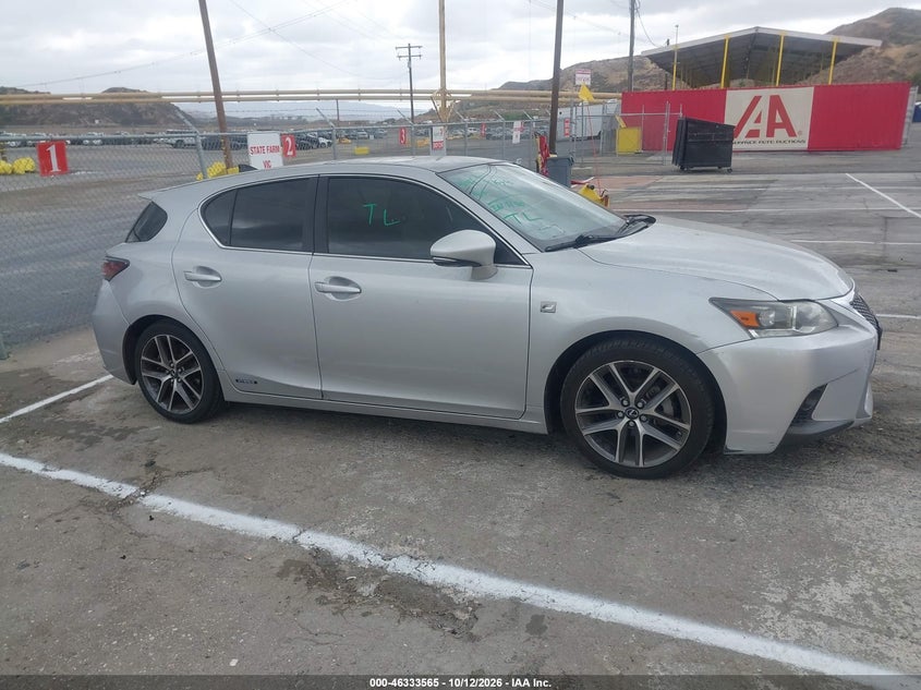 LEXUS CT 200H - zdjęcie 13