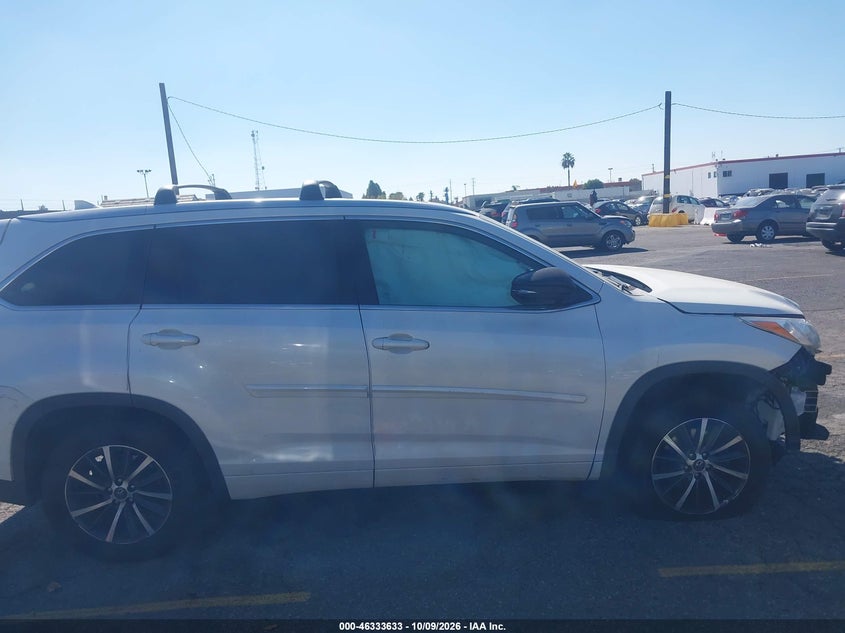 TOYOTA HIGHLANDER - zdjęcie 14