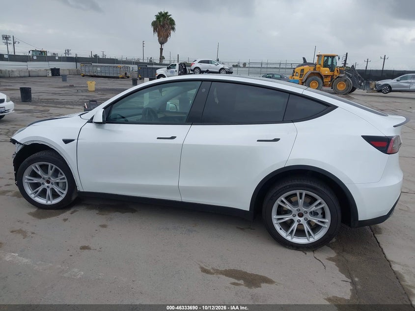 TESLA MODEL Y - zdjęcie 14