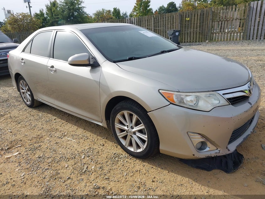 2014 Toyota Camry XLE, aukciono nuotrauka 1