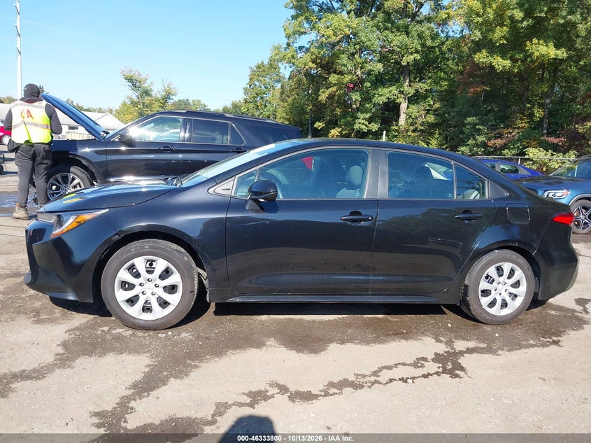 TOYOTA COROLLA - zdjęcie 14