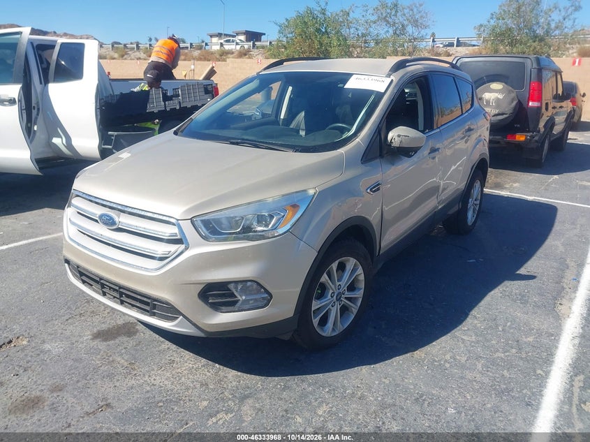 Vin: 1fmcu0hd7jub14382, lot: 46834221, ford escape sel 20182