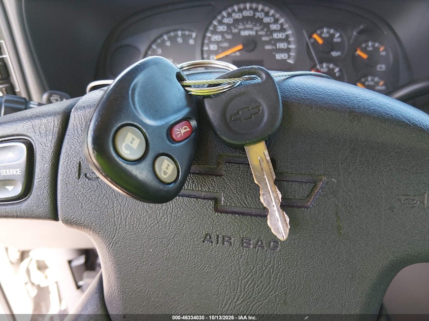 2005 CHEVROLET SUBURBAN 1500 LS · Фото 11
