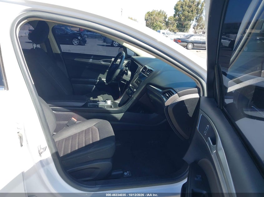 2020 FORD FUSION SE · Фото 5