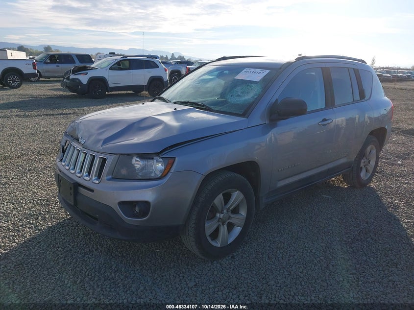 2016 Jeep Compass Sport, Front End, IAAI, VIN 1C4NJDBBXGD617823 — photo 2