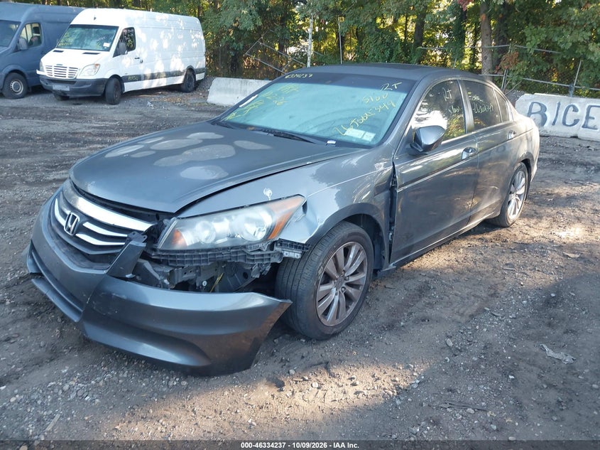 2012 Honda Accord 2.4 Ex-L, Front & Rear, IAAI, VIN 1HGCP2F88CA221170 — photo 2
