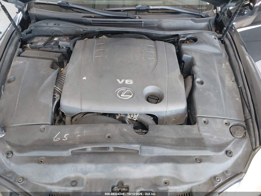 2012 LEXUS IS 250 · Фото 10