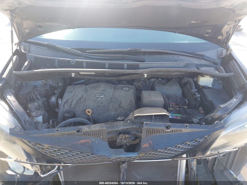 TOYOTA SIENNA - zdjęcie 10