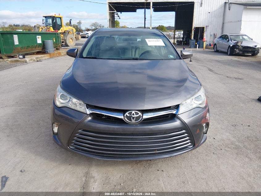 TOYOTA CAMRY - zdjęcie 12