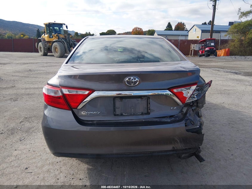 TOYOTA CAMRY - zdjęcie 16