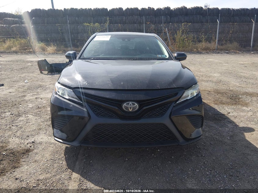 TOYOTA CAMRY - zdjęcie 13