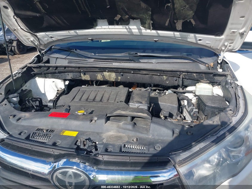 2015 TOYOTA HIGHLANDER LIMITED PLATINUM V6 · Фото 10