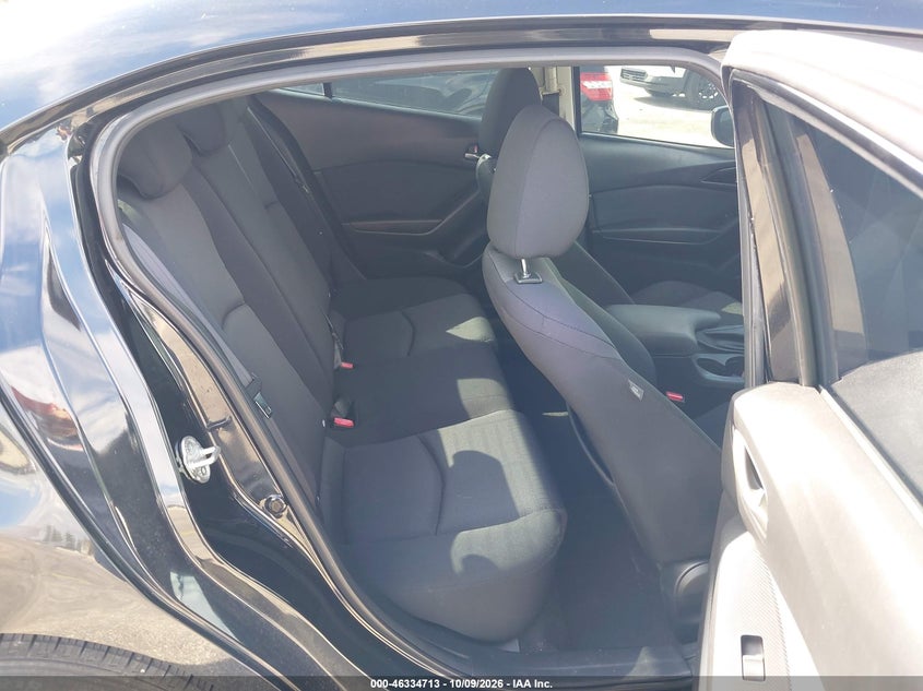 2016 MAZDA MAZDA3 I SPORT · Фото 8
