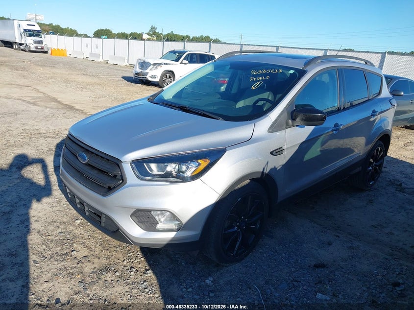 Vin: 1fmcu0gd8hua88368, lot: 46835492, ford escape se 20172