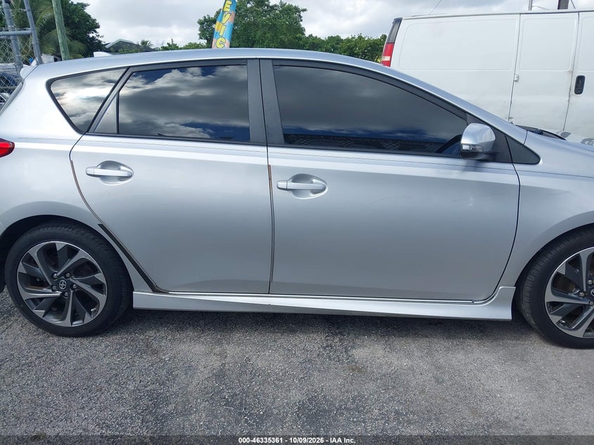 2016 SCION IM · Photo 13