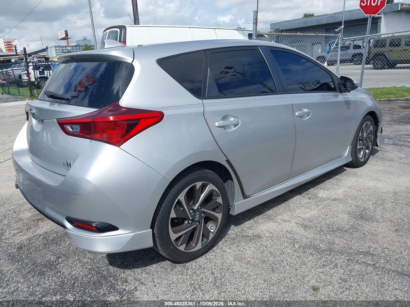 2016 SCION IM · Photo 4