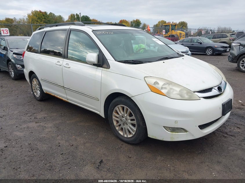 2010 TOYOTA SIENNA LIMITED