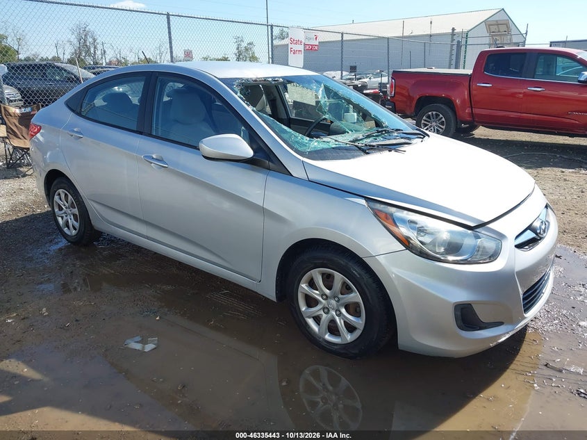 2013 HYUNDAI ACCENT GLS