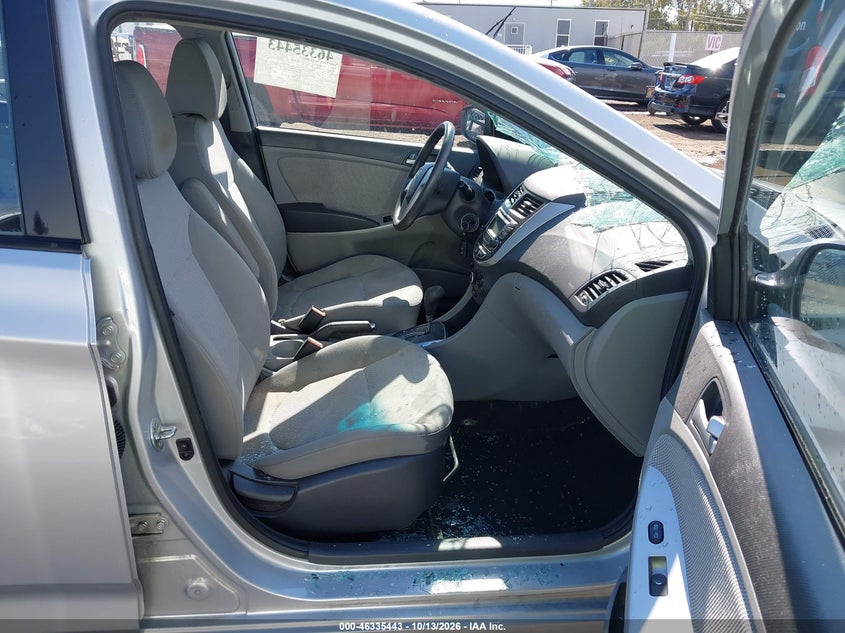 2013 HYUNDAI ACCENT GLS · Фото 5