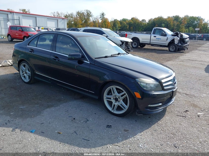 2011 MERCEDES-BENZ C 300 LUXURY/SPORT