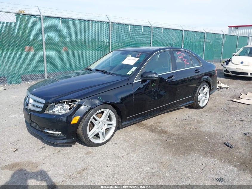 2011 MERCEDES-BENZ C 300 LUXURY/SPORT · Фото 2