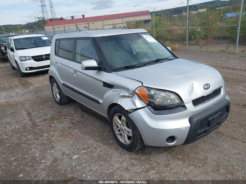 2011 Kia Soul +