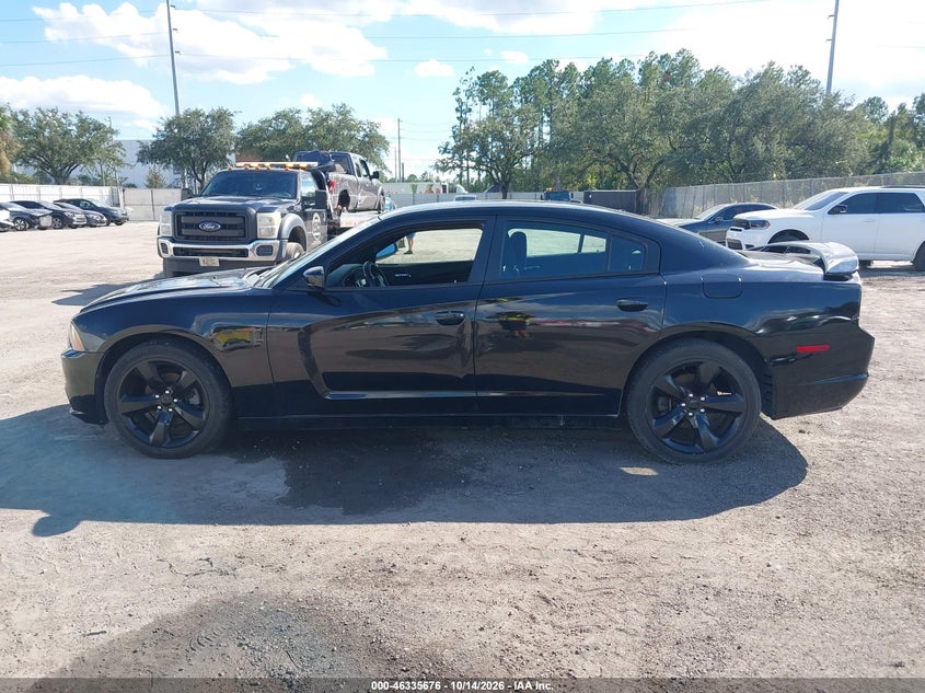 2014 DODGE CHARGER SXT · Фото 14