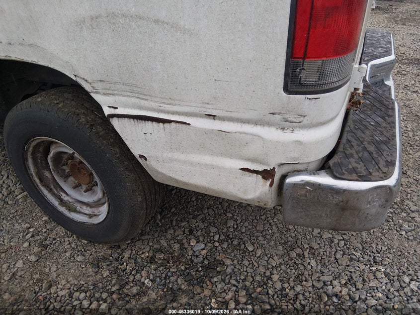 2006 FORD E-350 SUPER DUTY CHATEAU/XL/XLT · Фото 6