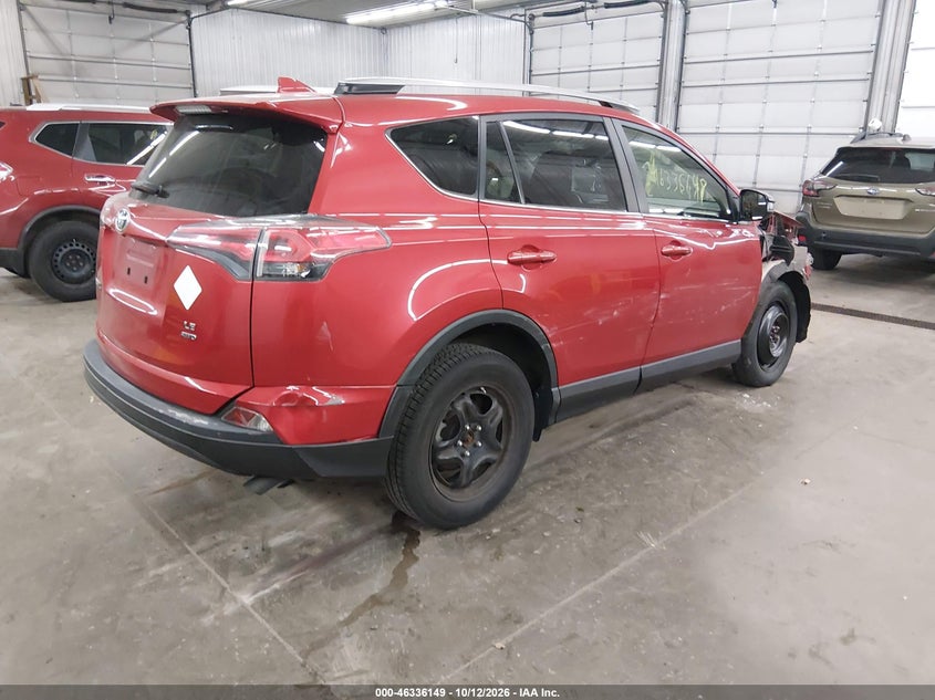 Vin: jtmbfrev4hj137027, lot: 46836408, toyota rav4 le 20174