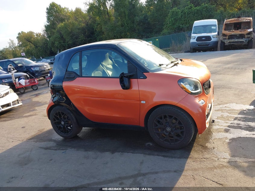 2016 SMART FORTWO PRIME · Photo 13