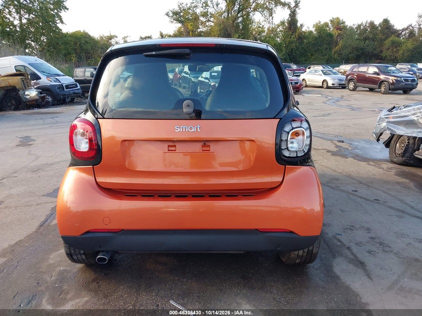 2016 SMART FORTWO PRIME · Photo 18