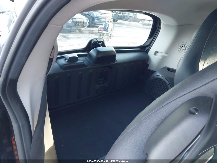 2016 SMART FORTWO PRIME · Photo 8