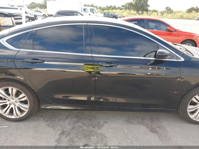 2015 CHRYSLER 200 LIMITED · Фото 13
