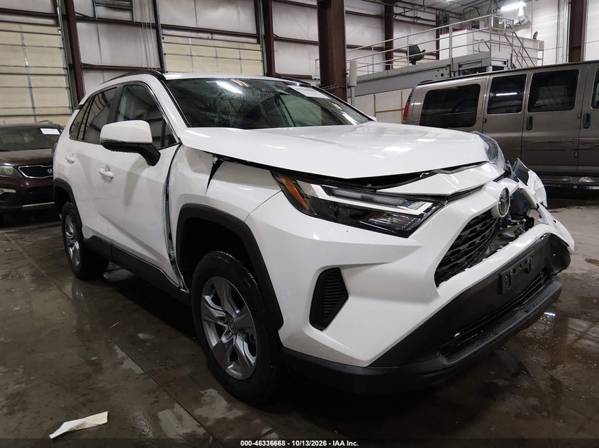 Vin: 2t3p1rfv9rc407246, lot: 46836927, toyota rav4 xle 2024 img_1