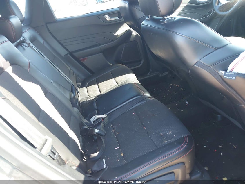 2024 FORD ESCAPE ST-LINE · Photo 8