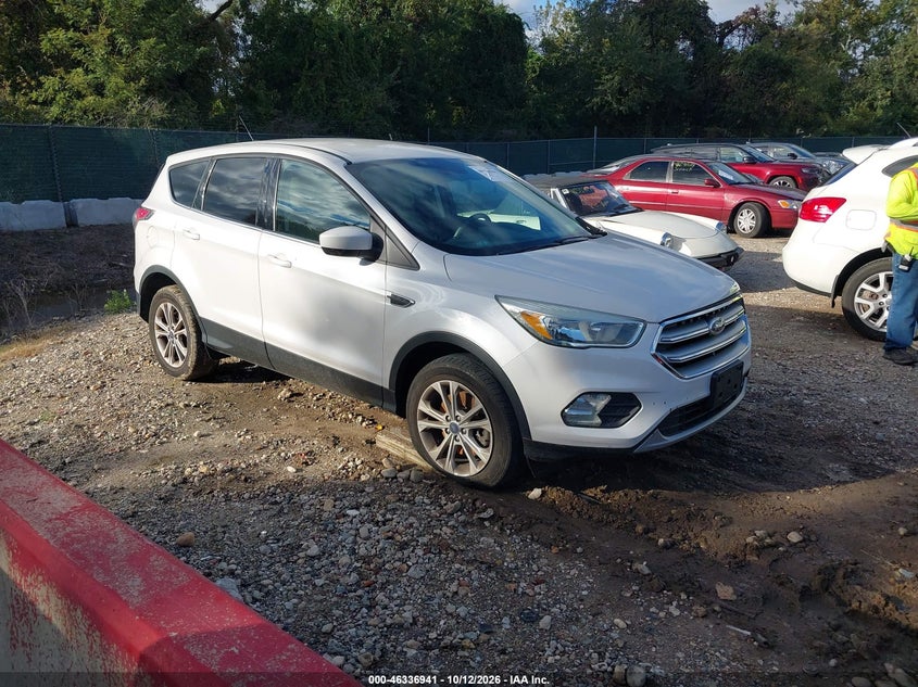 Vin: 1fmcu9gd1hua78298, lot: 46837200, ford escape se 2017 img_1