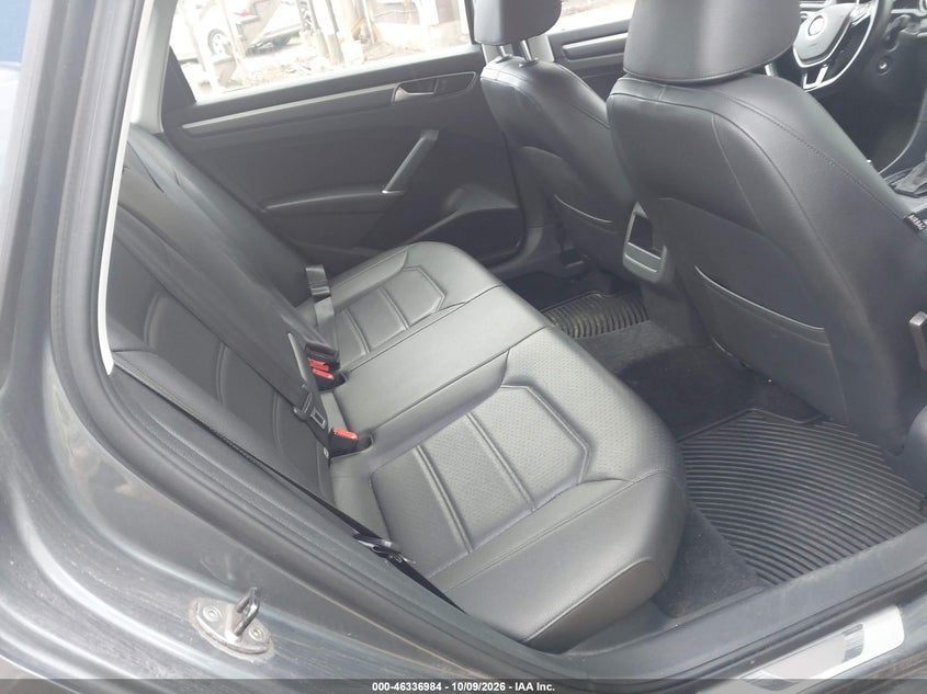 VOLKSWAGEN PASSAT 2017 VIN 1VWDT7A34HC001055