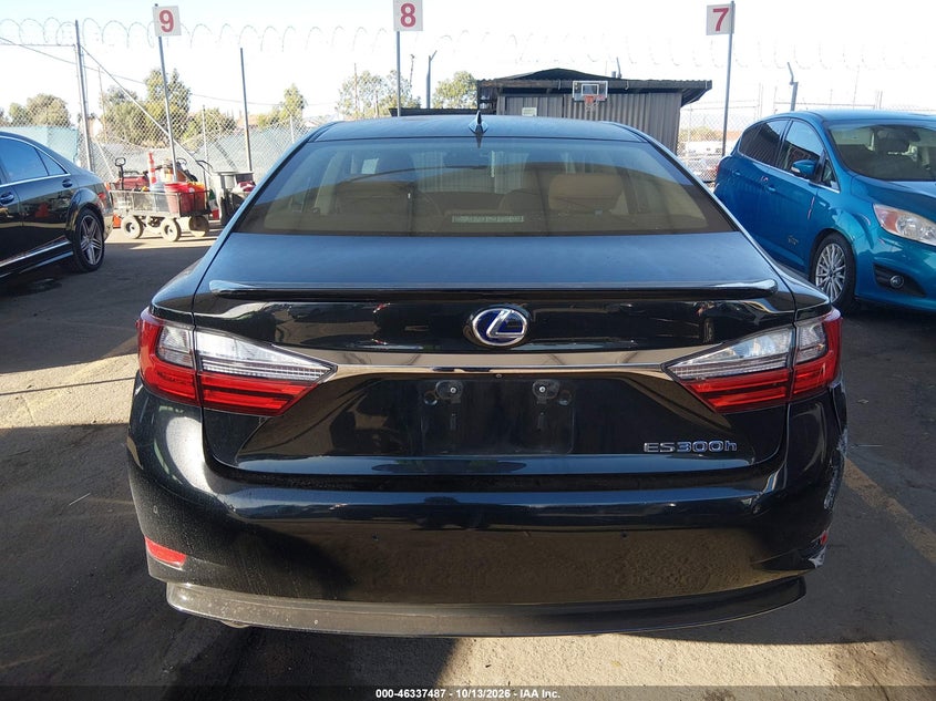 LEXUS ES 300H - zdjęcie 16