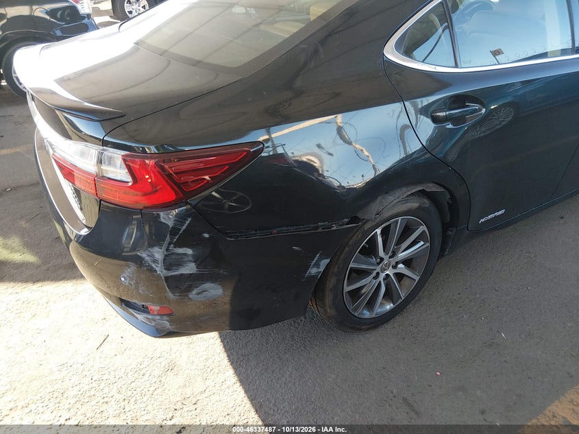 LEXUS ES 300H - zdjęcie 18