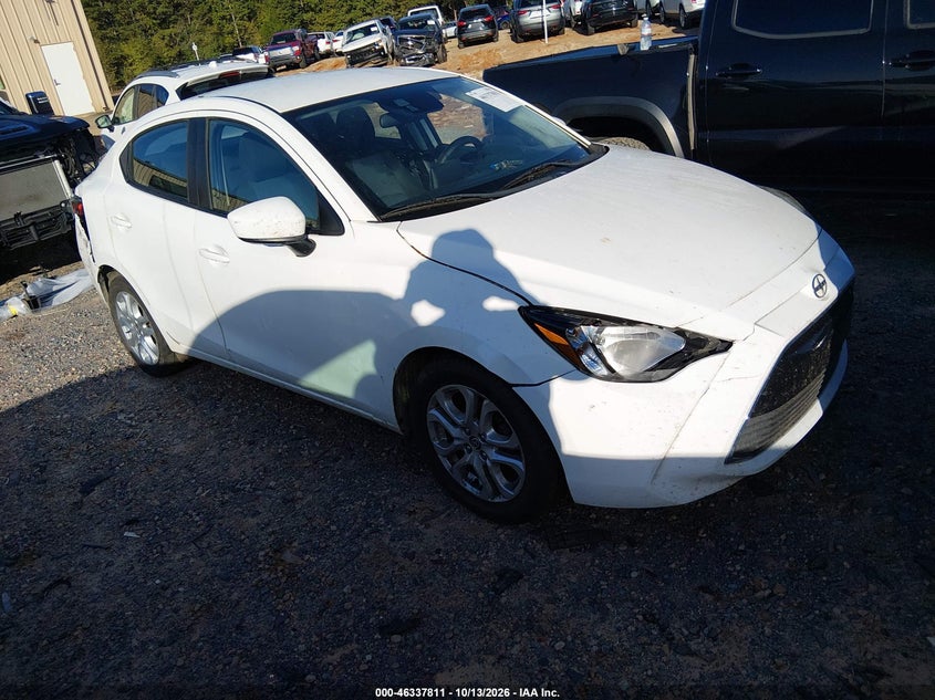 Vin: 3mydlbzv6gy130322, lot: 46838070, scion ia 20161