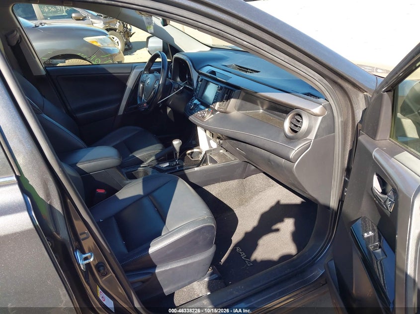 TOYOTA RAV4 - zdjęcie 5