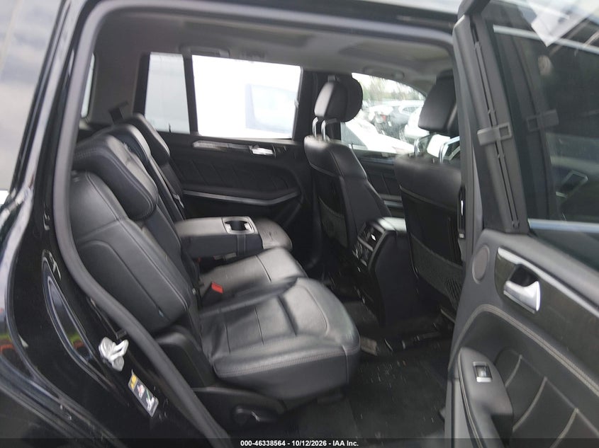 MERCEDES-BENZ GL 550 - zdjęcie 8