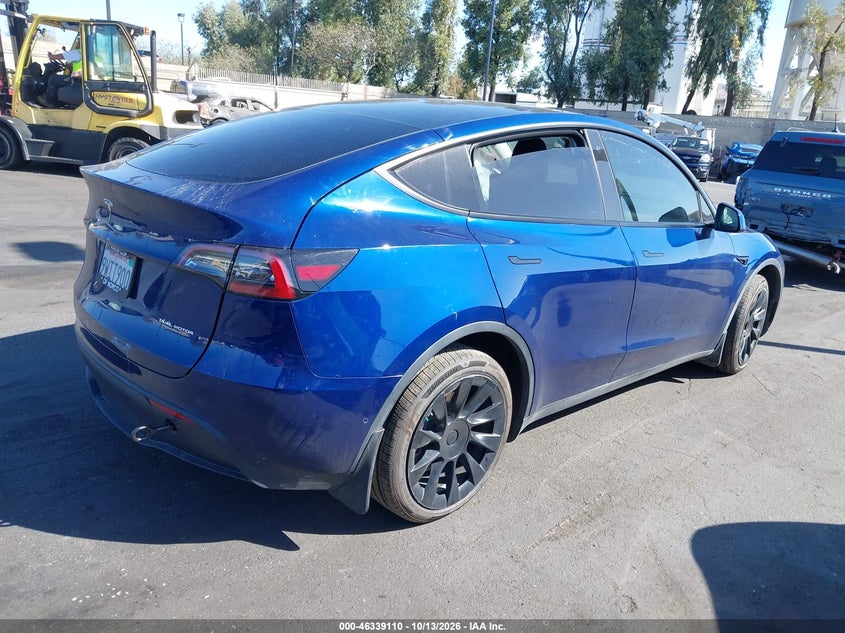 Vin: 5yjygdee8mf213716, lot: 46839369, tesla model y long range dual motor all-wheel drive 20214