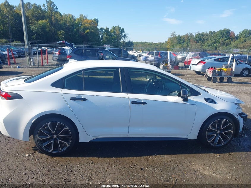 TOYOTA COROLLA - zdjęcie 14