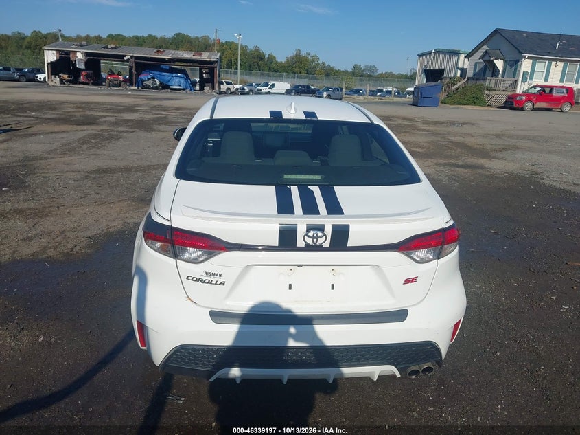 TOYOTA COROLLA - zdjęcie 17