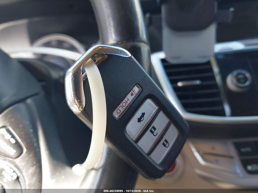 2013 HONDA ACCORD EX-L V-6 · Фото 11
