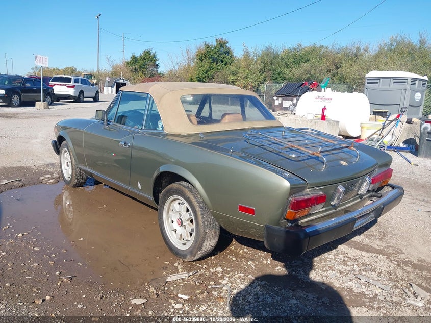 FIAT 124 1982 VIN ZFAAS00B3C5001061