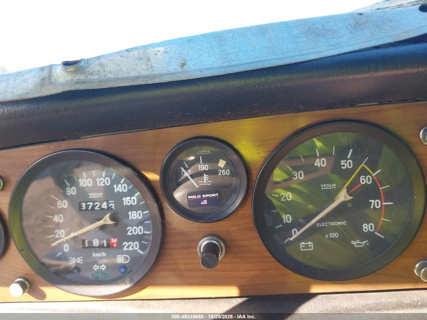 FIAT 124 1982 VIN ZFAAS00B3C5001061