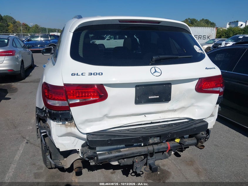 MERCEDES-BENZ GLC 300 - zdjęcie 6