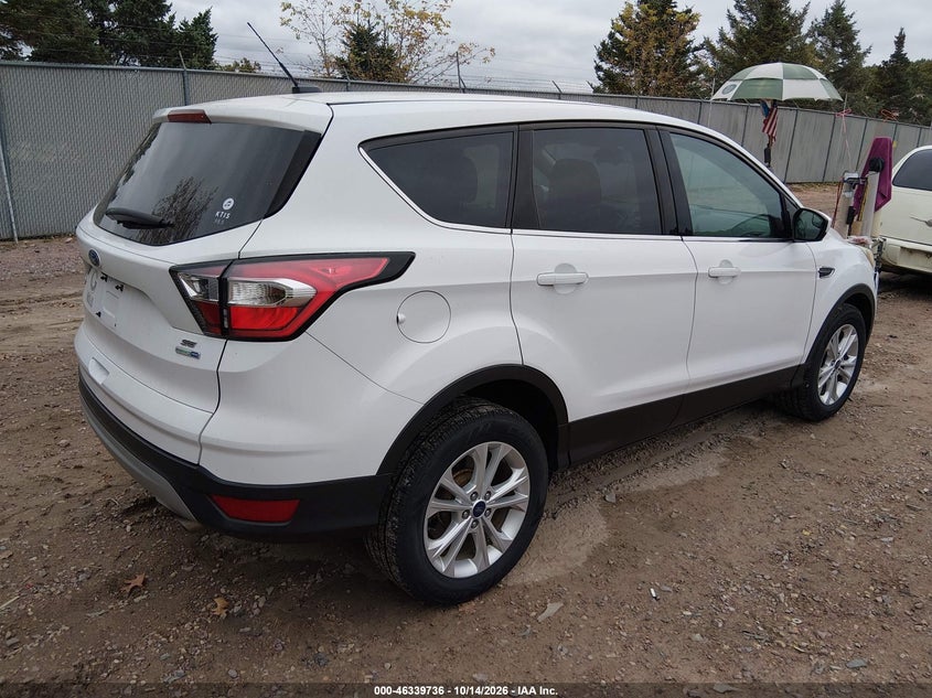 Vin: 1fmcu9gd5huc66905, lot: 46839995, ford escape se 20174